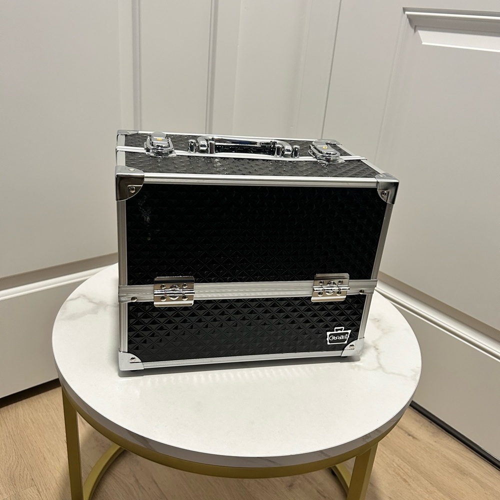 Caboodles Black and Silver Makeup Train Case